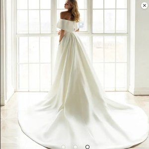 NEW Eva Lendel Bridal Overskirt